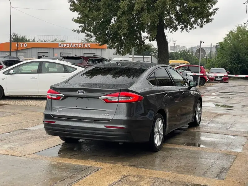Ford Fusion, 2019