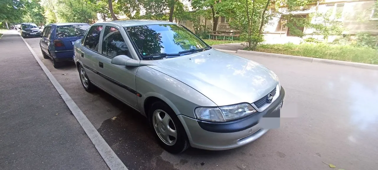 Opel Vectra, 1998