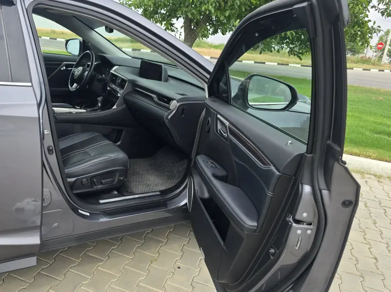 Lexus RX, 2016