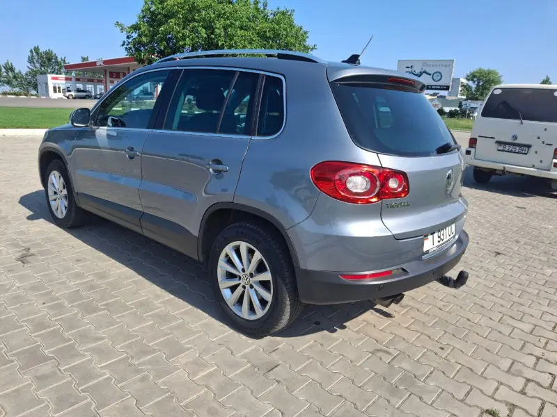 Volkswagen Tiguan, 2010