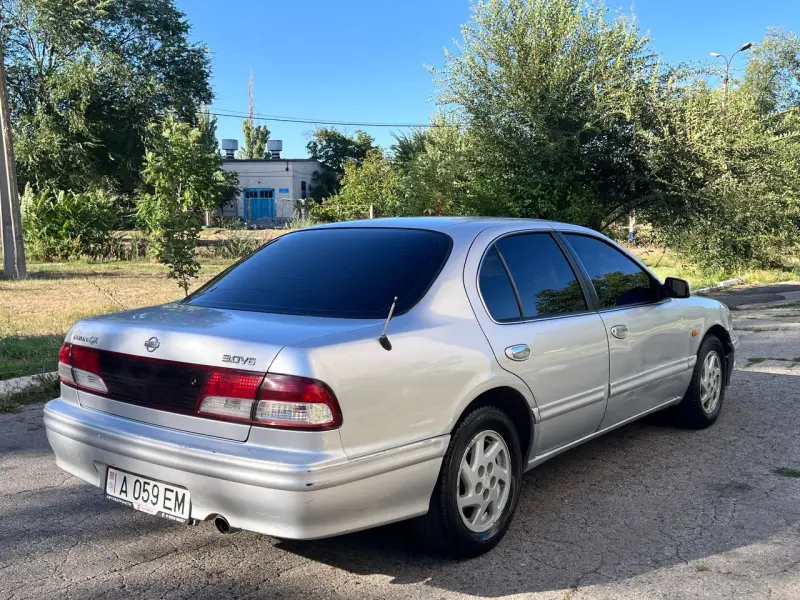 Nissan Maxima, 2000
