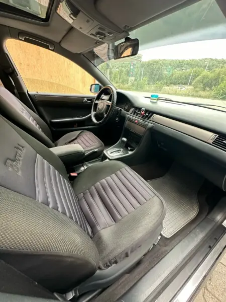 Audi A6, 2001