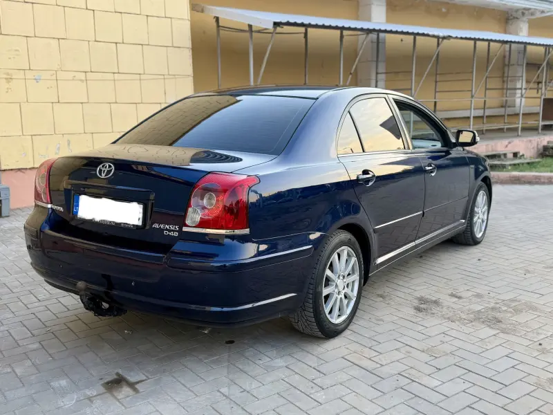 Toyota Avensis, 2008