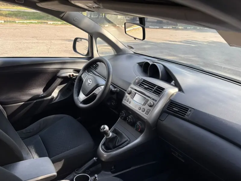 Toyota Corolla Verso, 2010