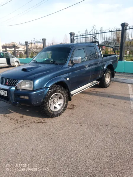 Mitsubishi L200, 2004