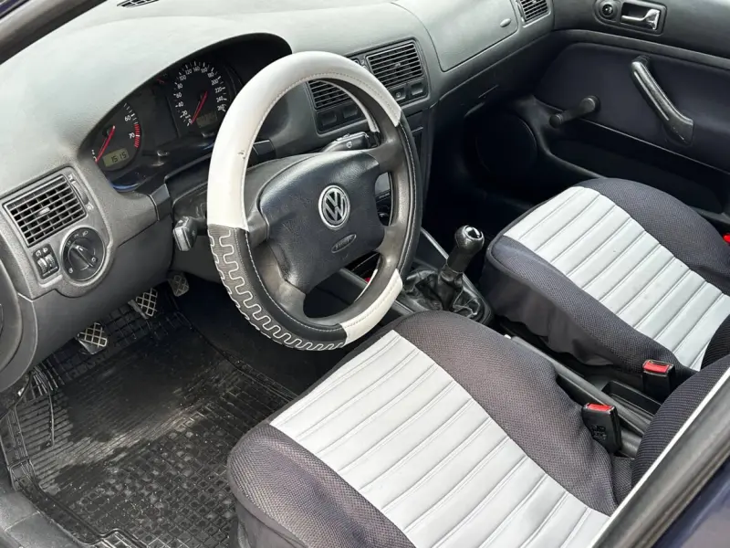 Volkswagen Golf, 1999