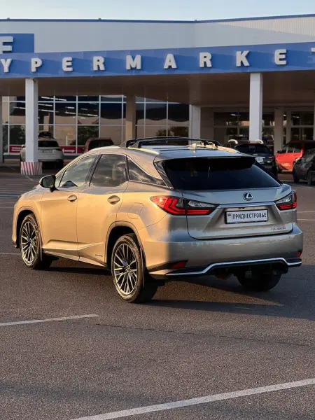 Lexus RX, 2021