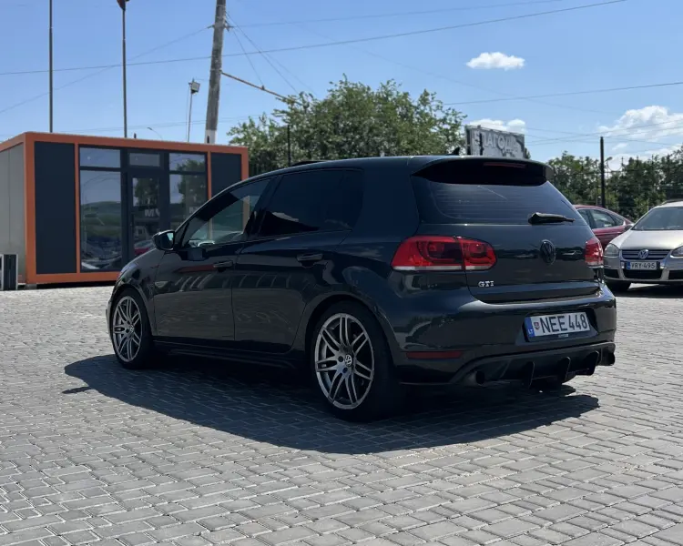 Volkswagen Golf GTI, 2010