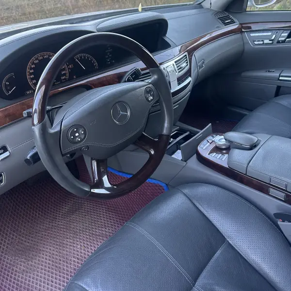 Mercedes-Benz S-Class, 2007