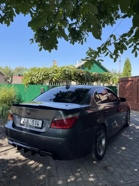 BMW 5 Series, 2004