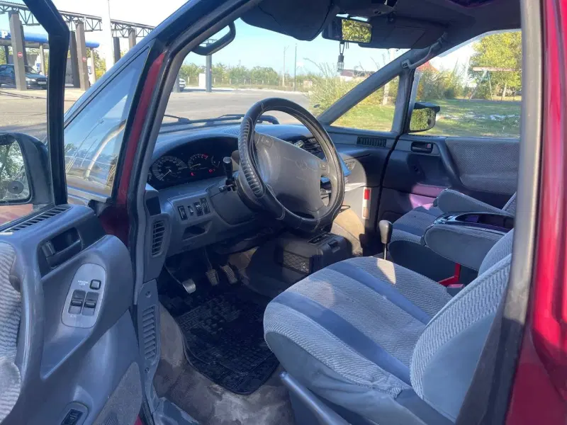 Toyota Previa, 1995