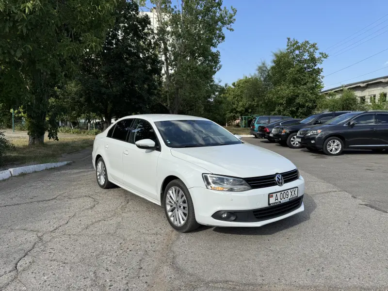 Volkswagen Jetta, 2014
