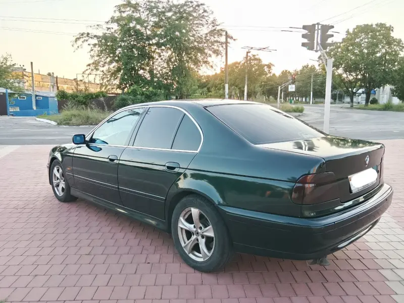 BMW 5 Series, 2002