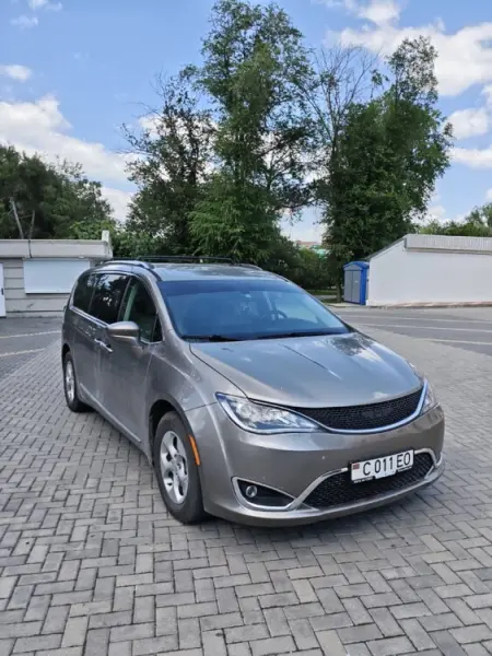 Chrysler Pacifica, 2018