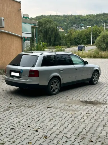 Audi A6, 2001