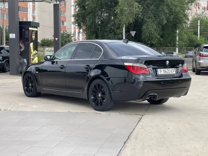 BMW 5 Series, 2009