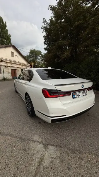BMW 7 Series, 2021
