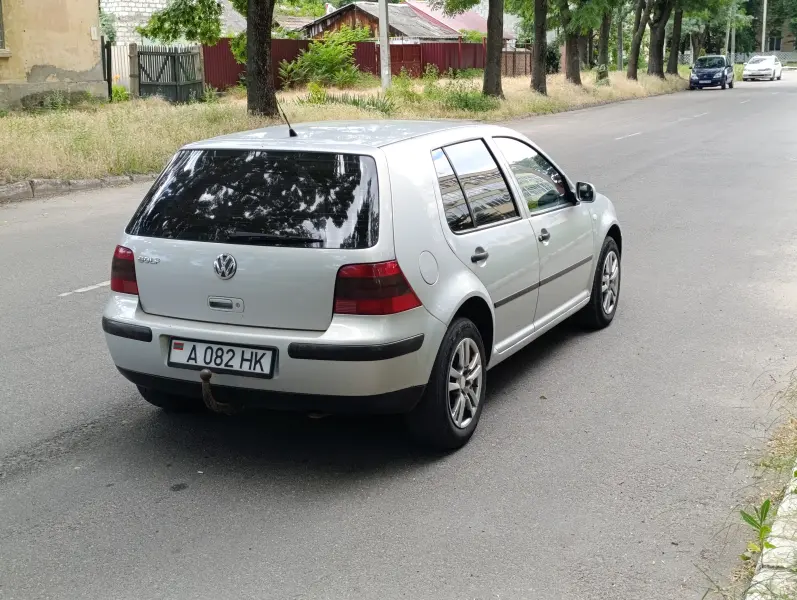 Volkswagen Golf, 1999