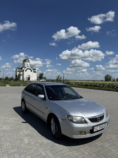 Mazda 323, 2003
