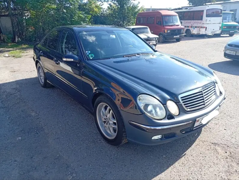 Mercedes-Benz E-Class, 2005