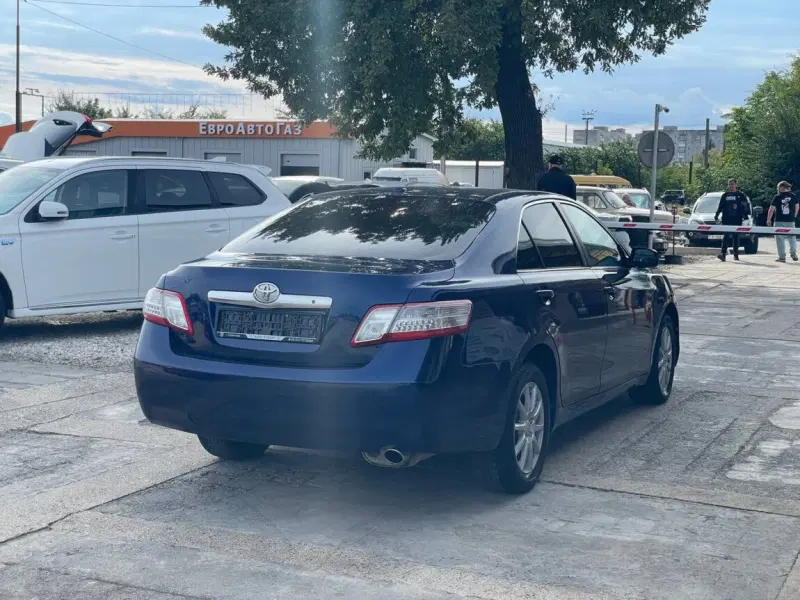 Toyota Camry, 2010