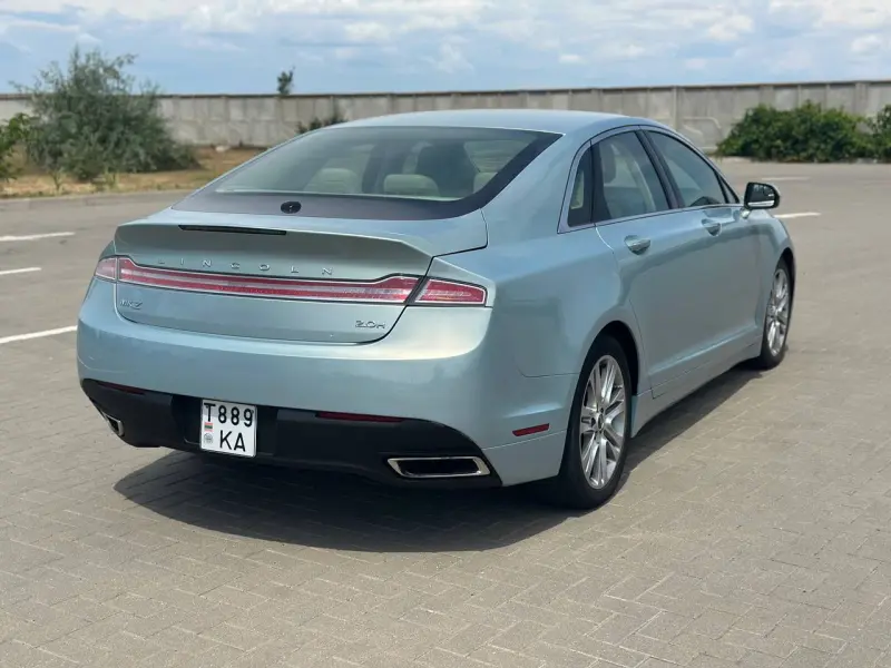 Lincoln MKZ, 2014