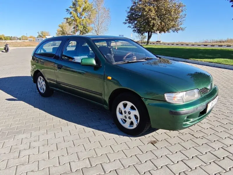 Nissan Almera, 2000