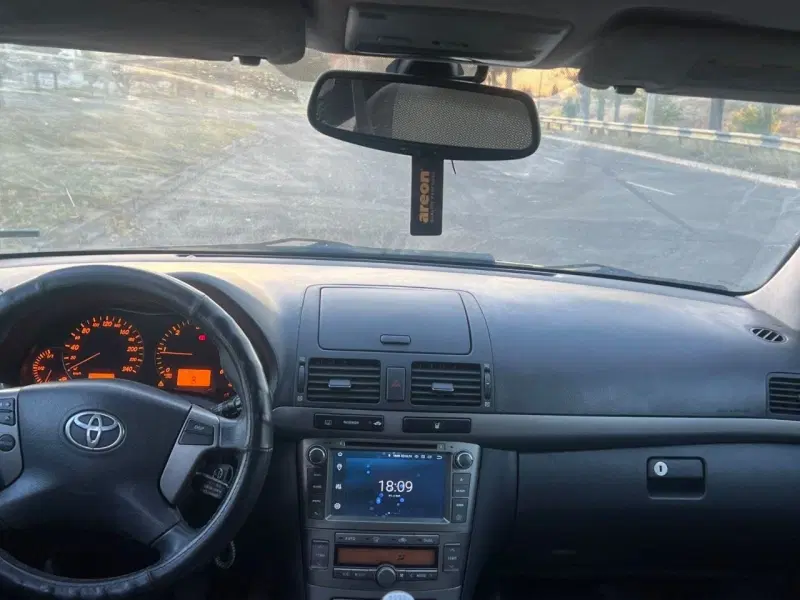 Toyota Avensis, 2008