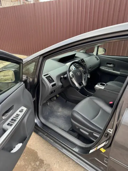Toyota Prius, 2013