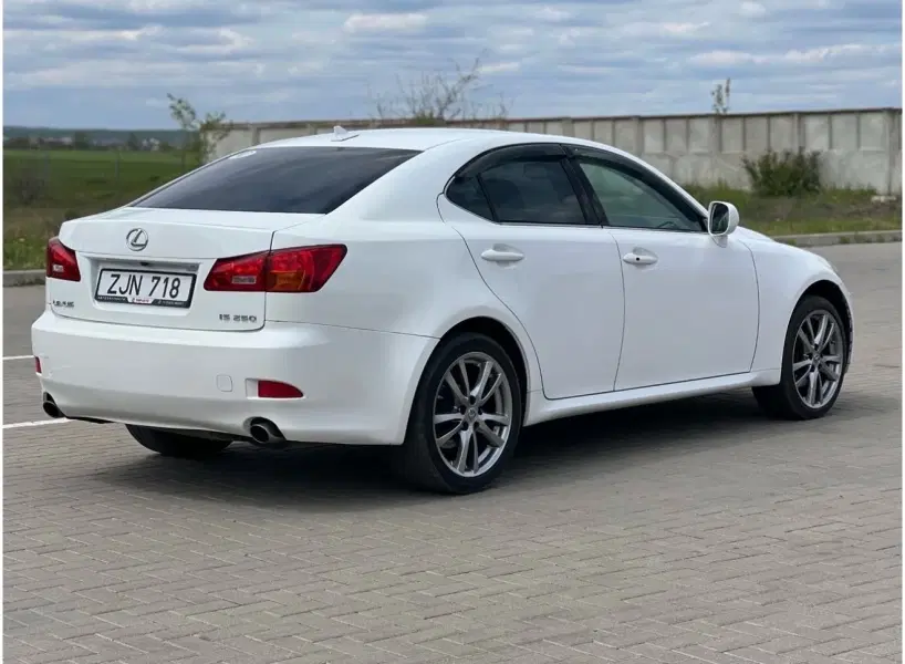 Lexus IS, 2008