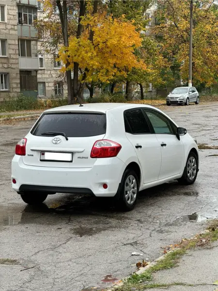 Toyota Auris, 2012