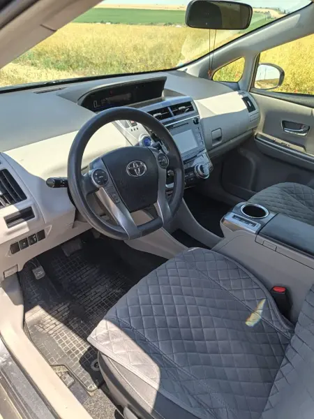 Toyota Prius, 2016
