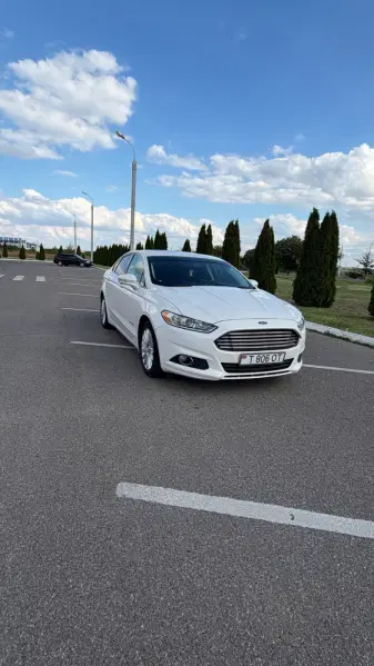 Ford Fusion, 2013