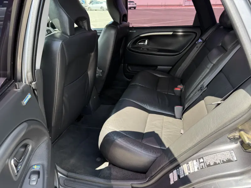 Volvo V40, 2003