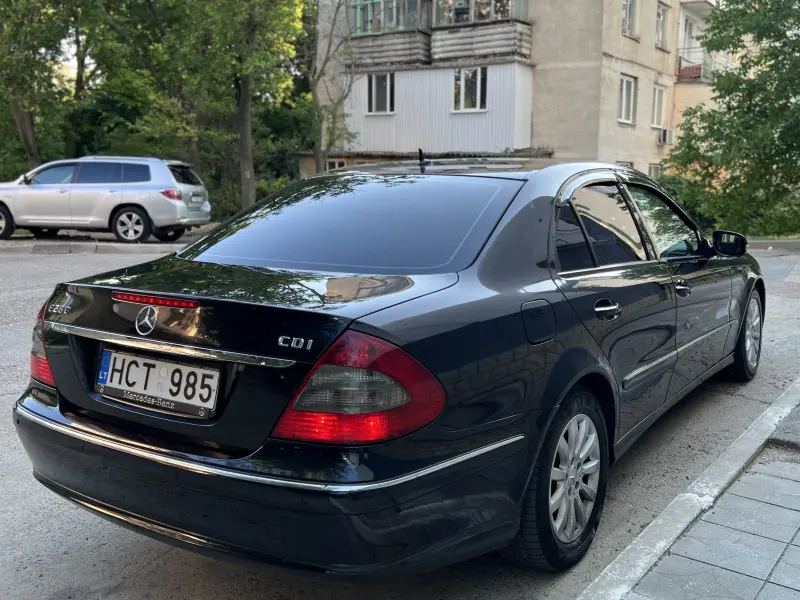 Mercedes-Benz E-Class, 2008