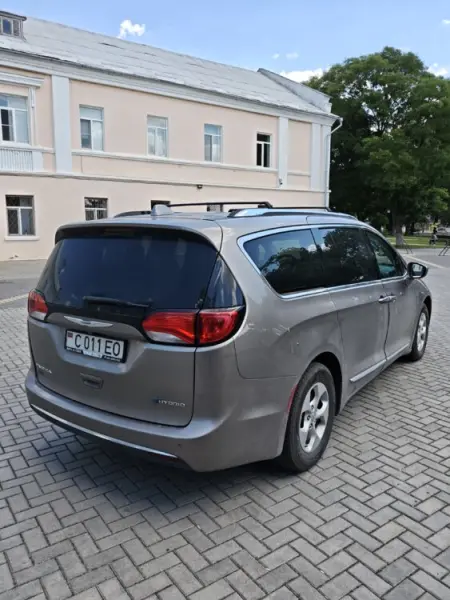 Chrysler Pacifica, 2018