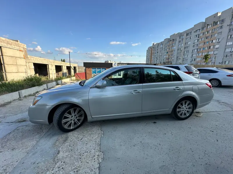 Toyota Avalon, 2007