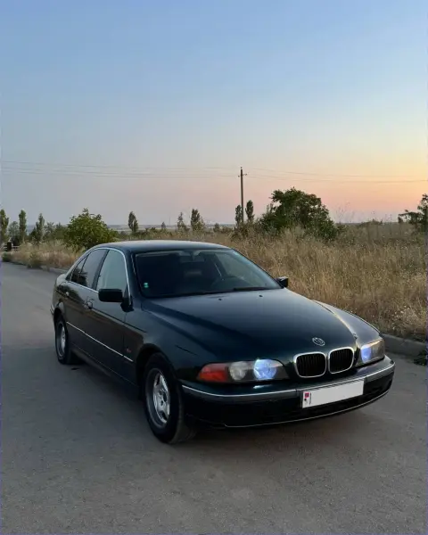 BMW 5 Series, 2000