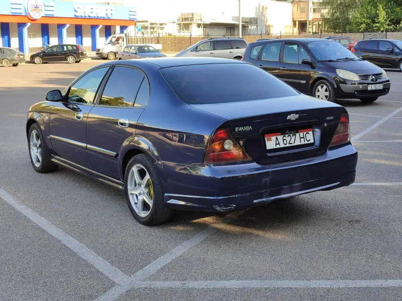 Chevrolet Evanda, 2005