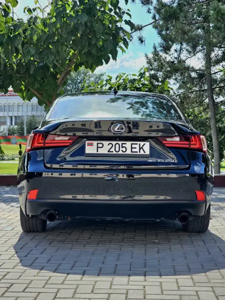Lexus IS, 2014