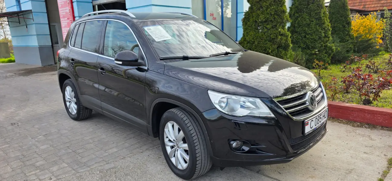 Volkswagen Tiguan, 2011
