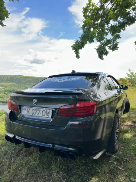 BMW 5 Series, 2011