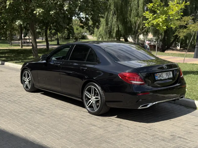 Mercedes-Benz E-Class, 2017
