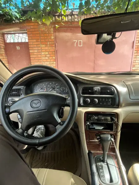 Mazda 626, 1999