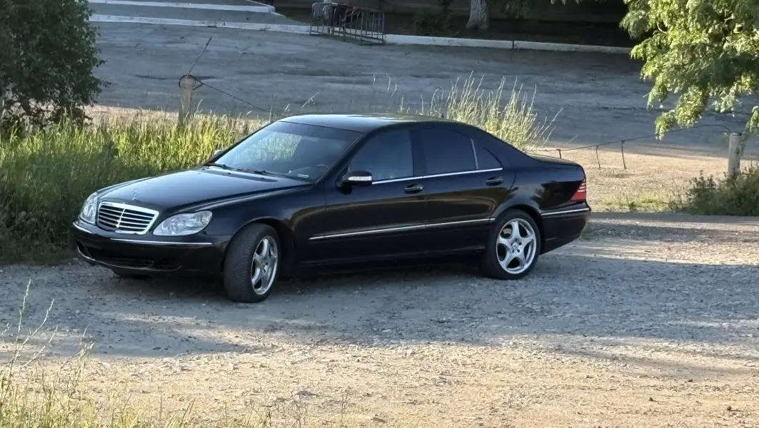 Mercedes-Benz S-Class, 2004
