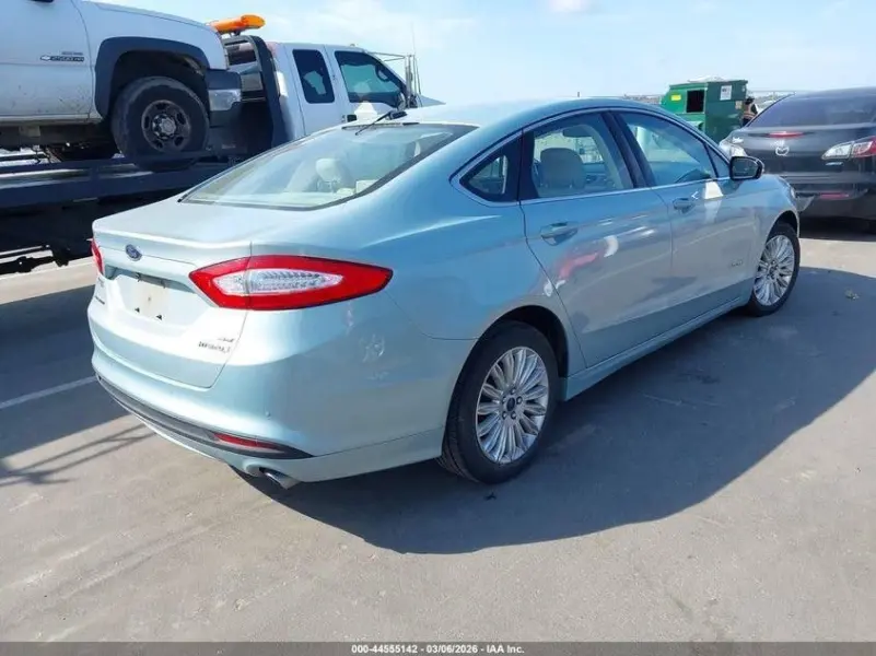 Ford Fusion, 2013