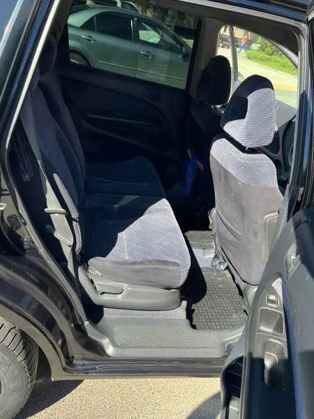 Honda Stream, 2001