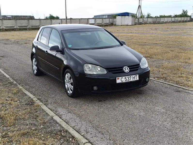 Volkswagen Golf, 2004