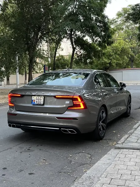 Volvo S60, 2020