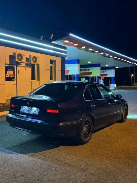 BMW 5 Series, 2000